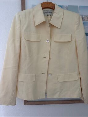 Lord & Taylor pastel yellow Women's Tailored Blazer